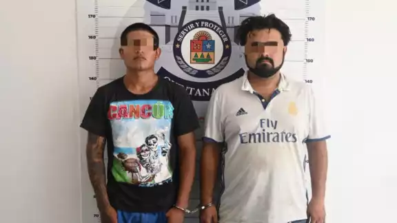 Los detenidos tenían en su poder varias dosis de estupefacientes Los detenidos tenían en su poder varias dosis de estupefacientes