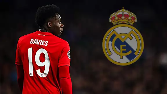 Davies, para muchos, el mejor lateral izquierdo del mundo