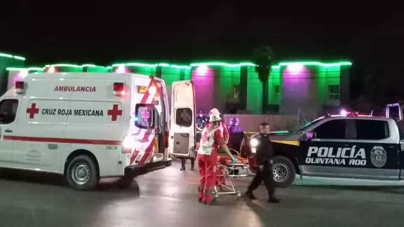 Matan a balazos a un hombre afuera del motel La Finca en Cancún