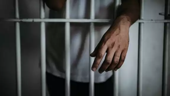 El sentenciado deberá pagar 925 días de multa El sentenciado deberá pagar 925 días de multa