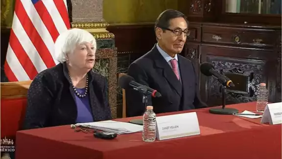 México y Estados Unidos firmaron un acuerdo para monitorear las inversiones extranjeras que signifiquen un riesgo para la seguridad nacional de ambos países México y Estados Unidos firmaron un acuerdo para monitorear las inversiones extranjeras que signifiquen un riesgo para la seguridad nacional de ambos países