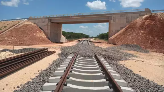 El puente ya se encuentra abierto para el tráfico de vehículos ligeros y pesados El puente ya se encuentra abierto para el tráfico de vehículos ligeros y pesados
