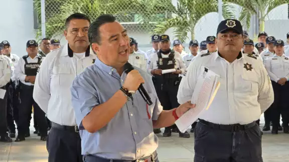 Siete policías fueron cesados en medio de la huelga
