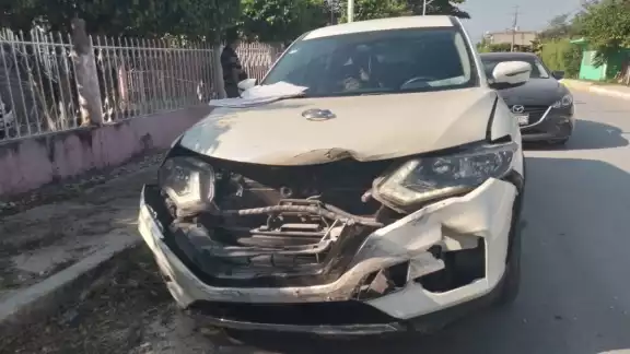 Los conductores llegaron a un acuerdo en el lugar del accidente Los conductores llegaron a un acuerdo en el lugar del accidente
