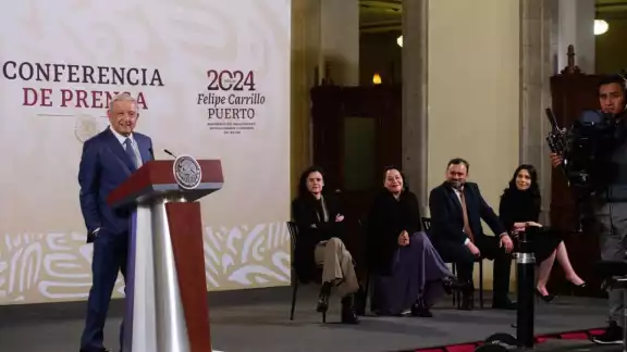 El Presidente de México compartió este miércoles que el "tutupiche" en su ojo derecho, va mejor El Presidente de México compartió este miércoles que el "tutupiche" en su ojo derecho, va mejor