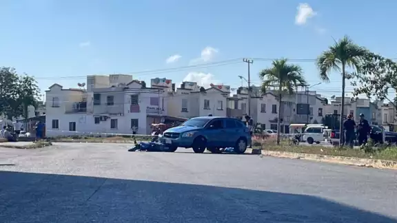 La pareja de la mujer fue trasladado de emergencia al hospital