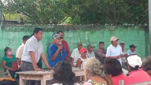 La entrega de dinero fue de más de 16 millones de pesos por 25 hectáreas de tierra La entrega de dinero fue de más de 16 millones de pesos por 25 hectáreas de tierra