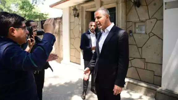 Xóchitl Gálvez sostuvo que Murat debería dirigir sus demandas de derecho de réplica hacia los verdaderos autores de dichas acusaciones Xóchitl Gálvez sostuvo que Murat debería dirigir sus demandas de derecho de réplica hacia los verdaderos autores de dichas acusaciones
