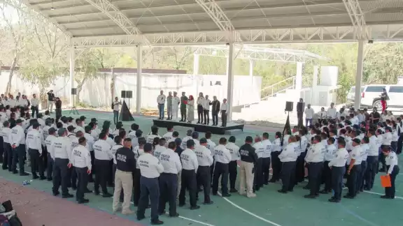 Los policías buscaban obtener apoyo de las instituciones Los policías buscaban obtener apoyo de las instituciones