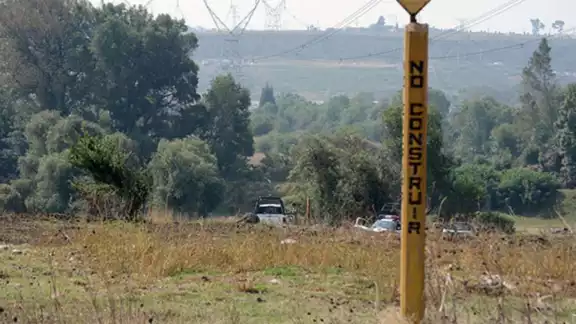 Este martes se informó sobre la localización de los cuerpos de 9 hombres cerca de un ducto de Pemex en el municipio de San Juan del Río en Querétaro Este martes se informó sobre la localización de los cuerpos de 9 hombres cerca de un ducto de Pemex en el municipio de San Juan del Río en Querétaro
