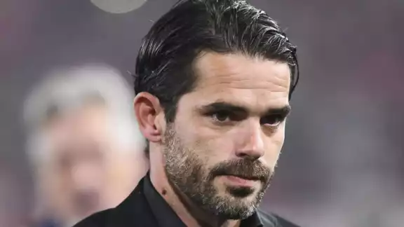 Fernando Gago consiguió dos títulos con el Racing de Avellaneda Fernando Gago consiguió dos títulos con el Racing de Avellaneda