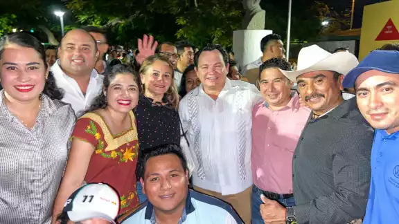 Busca transformar al país en una nación justa, libre, solidaria, democrática y fraterna Busca transformar al país en una nación justa, libre, solidaria, democrática y fraterna