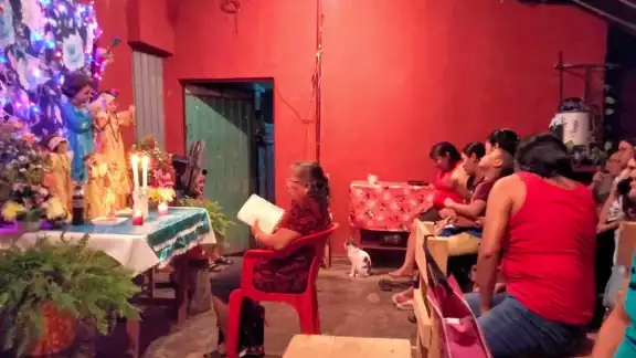 Ellas se benefician al cobrar una módica cantidad por sus servicios