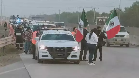 Guardia Nacional realiza el acompañamiento a las caravanas de connacionales que regresan al país para visitar a sus familiares durante la temporada decembrina