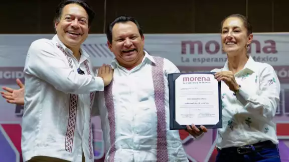 Joaquín Díaz Mena arrancó su precampaña como Coordinador de la Defensa de la 4T en Yucatán Joaquín Díaz Mena arrancó su precampaña como Coordinador de la Defensa de la 4T en Yucatán