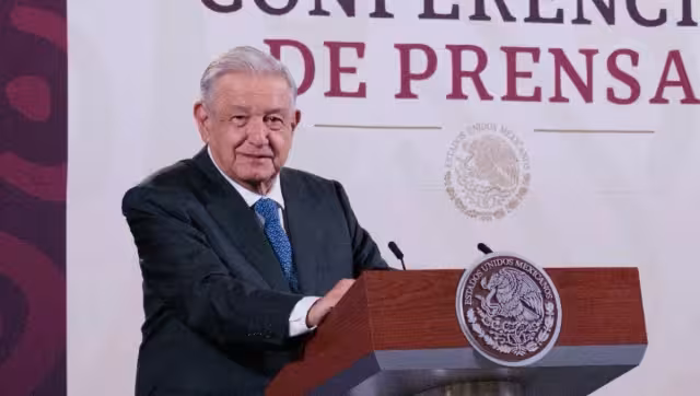 Andrés Manuel López Obrador calificó de calumnias, las acusaciones sobre supuesto dinero del narcotráfico recibido para su campaña presidencial de 2006