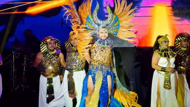 Sharon I y Carlos Andrés I son coronados Reyes Gay del Carnaval Carmen 2026 en una noche de orgullo y música