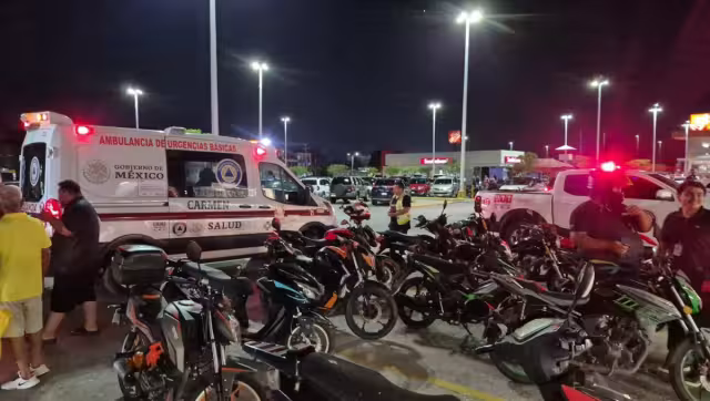 Caída de plafones en Coppel Aviación deja lesionada a una menor.