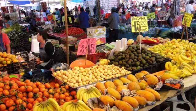 La inflación general anual se ubicó en 4.26 por ciento durante octubre, señaló Inegi