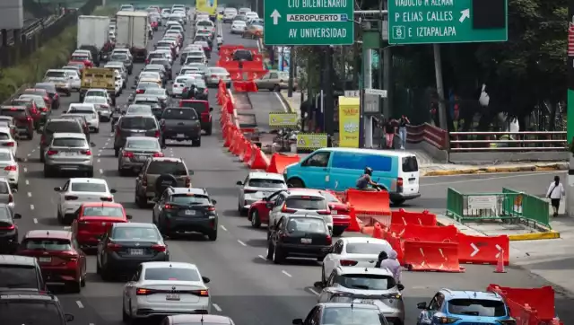 El programa Hoy No Circula es una medida ambiental que restringe la circulación vehicular en días específicos