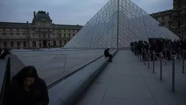 La reapertura del Museo de Louvre ocurre en plena temporada alta de turismo