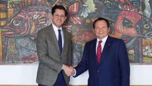 Díaz Mena se convirtió en el primer gobernador en ser recibido por el nuevo titular de la política exterior mexicana