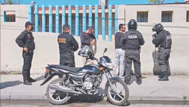 El exagente de seguridad fue acusado de Falsificación o Alteración de Documentos Públicos o Privado