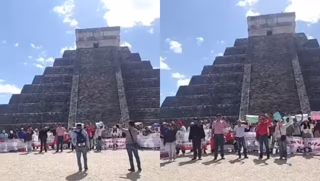 Maestros protestan frente a Chichén Itzá