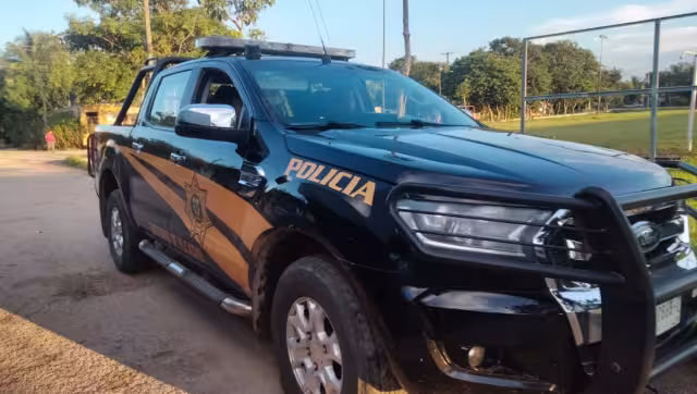 Uno de los detenidos portaba un brazalete de medidas cautelares