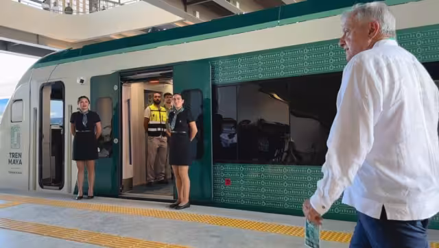 El Presidente de México inició su gira desde Campeche, donde abordó el Tren Maya