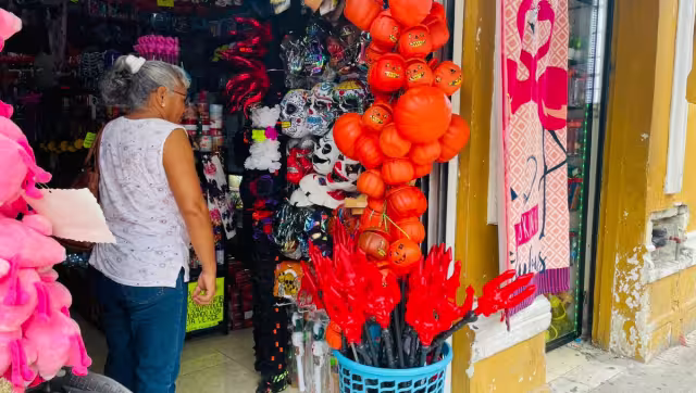 La gente invierte para estas fechas en algún disfraz de personajes de terror para participar en las fiestas de Halloween