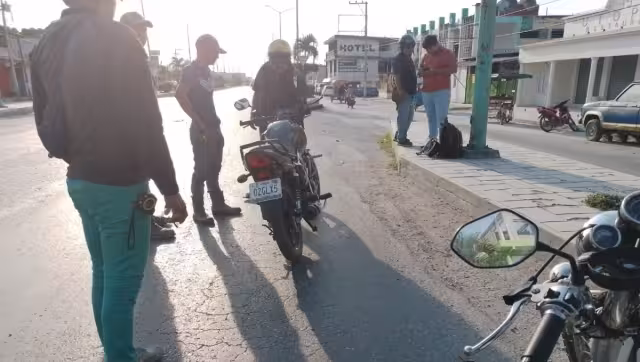 Un motociclista resultó con lesiones en la pierna y el brazo