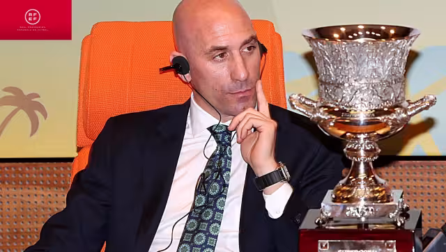 Este caso salpicaría también a Kosmos Global Holding, empresa de Gerard Piqué