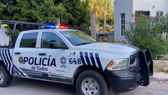 Cuando el ladrón huyó, varias herramientas se cayeron por el camino