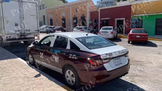 Taxistas de Campeche y Yucatán forman un frente común.