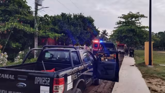 Los agentes fueron grabados por las cámaras de predios aledaños
