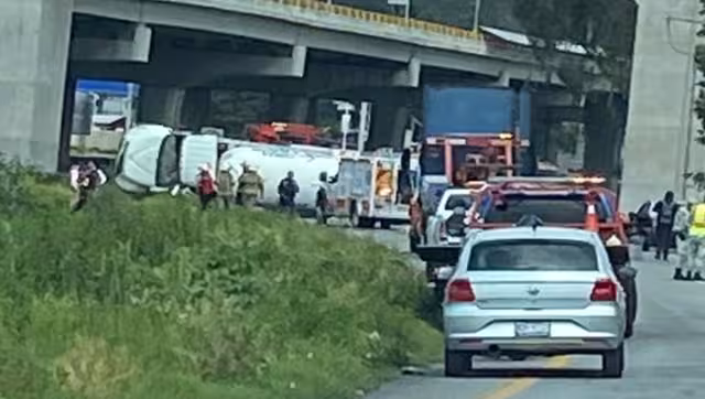 Accidente en la carretera México-Toluca deja una persona lesionada