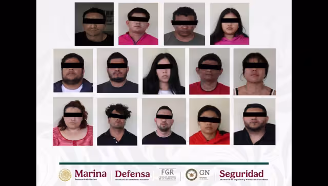 Durante los cateos se aseguraron cinco armas largas, cuatro armas cortas, seis granadas, 19 cargadores y más de 500 cartuchos útiles