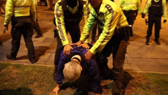 Roberto Canseco, representante diplomático de México en Ecuador, defendió hasta donde pudo la embajada en Quito, arriesgando su propia integridad