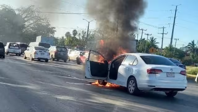 Heroico Cuerpo de Bomberos de Cancún está trabajando en la zona