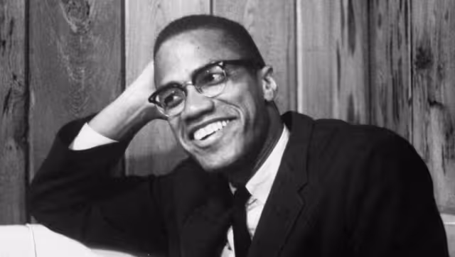 El cuerpo acribillado a balazos de Malcom X fue conducido rápidamente al hospital, pero los intentos por reanimarlo fueron inútiles