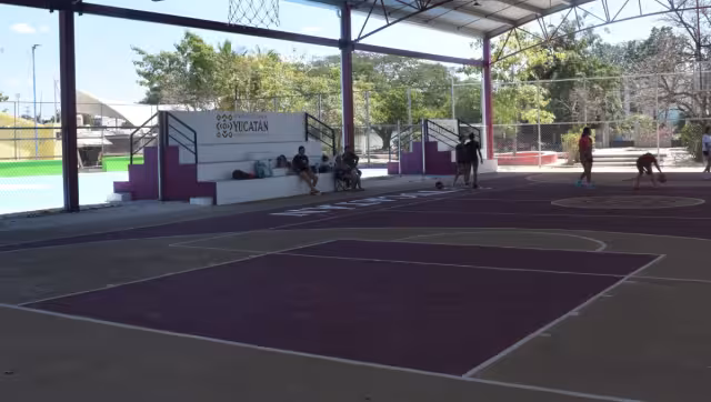 Inauguración en Pacabtún desata debate por colores institucionales