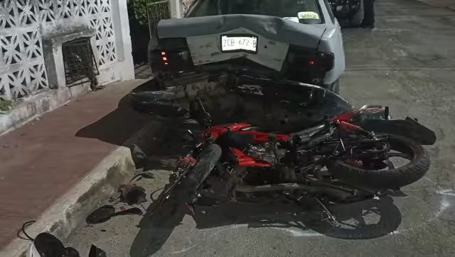 Paramédicos informaron que el lesionado sufrió una fractura