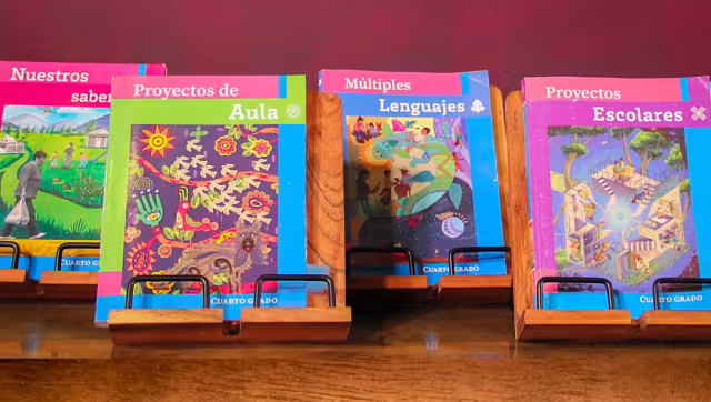 El personal educativo aún no ha repartido el material escolar