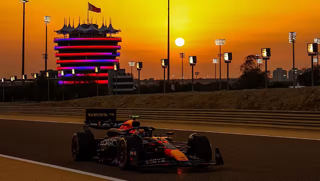 El mexicano mejoró el rendimiento luego de que su monoplaza sufriera problemas eléctricos en la el día dos de prácticas