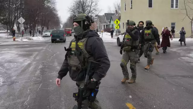 El malestar social aumentó tras otro incidente reciente, en el que un agente de ICE hirió de bala a un inmigrante venezolano