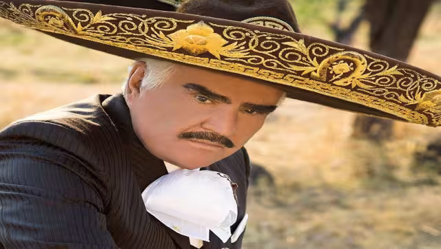 De acuerdo al último comunicado de su equipo médico, el cantante continúa dependiente de apoyo ventilatorio por pobre esfuerzo respiratorio