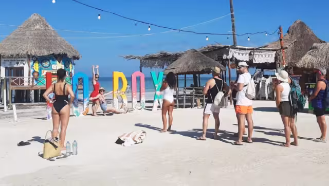 Además de las afectaciones por la variación de voltaje, se suma la falta de agua potable, porque la bomba que suministra el líquido a la isla no puede funcionar.