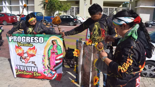 Un grupo de antorchistas llegaron desde Tulum, Quintana Roo
