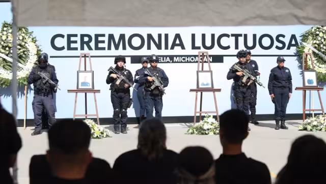 La Secretaría de Seguridad Pública de Michoacán realizó el último pase de lista a la Comisaria Cristal García Hurtado y a los policías Itzel Madero Larrea y David de Jesús Espinoza Valdez